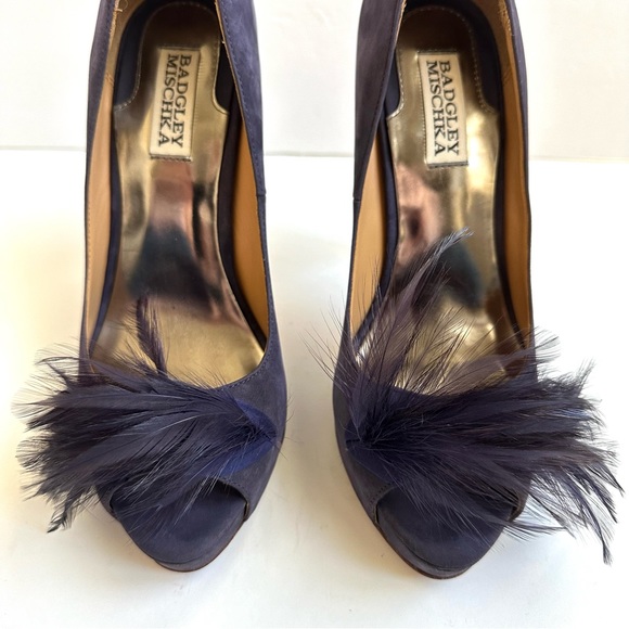 Badgley Mischka Ginnie Purple Suede Peep Toe Feather Heel Pump 8 - Picture 7 of 15
